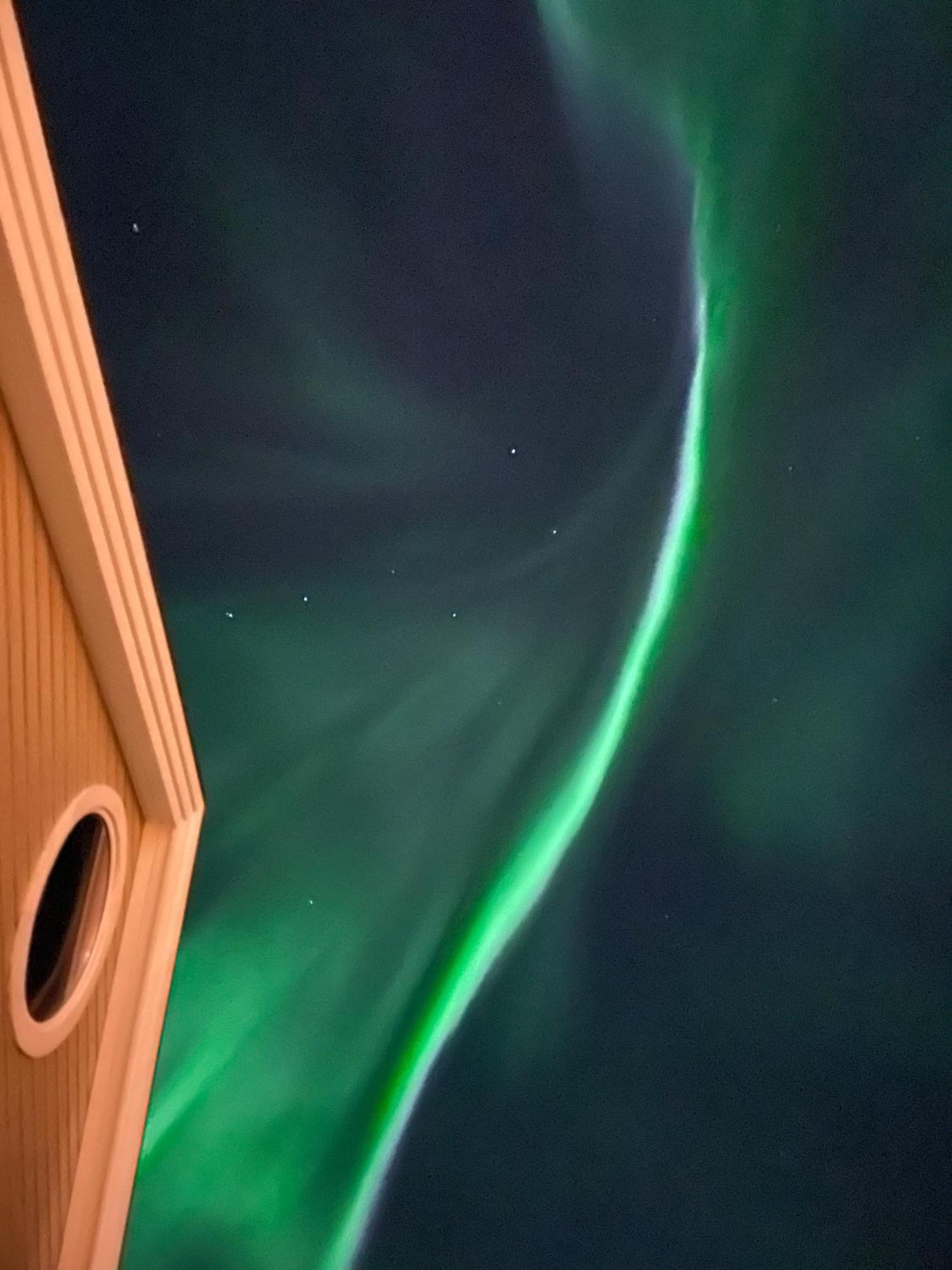 Lofoten Planet Studio Sørvågen エクステリア 写真
